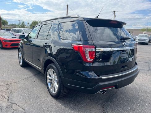 Used 2018 Ford Explorer XLT w/ Equipment Group 202A FWD image 7