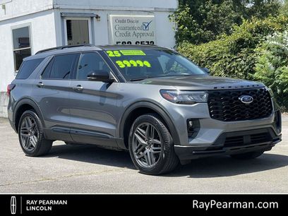 Used 2025 Ford Explorer ST-Line w/ ST-Line Street Pack
