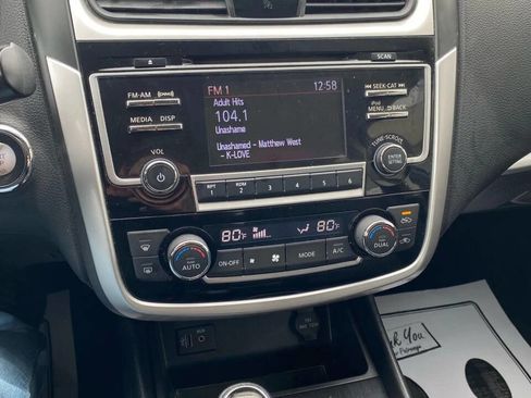 Used 2018 Nissan Altima 2.5 SV image 16