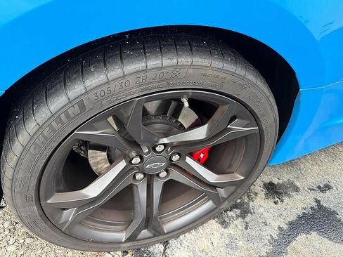 Used 2022 Chevrolet Camaro SS RWD image 6