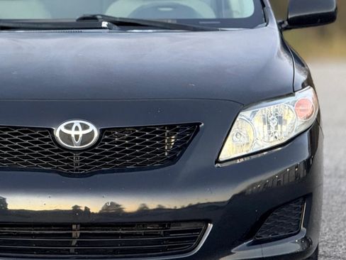 Used 2010 Toyota Corolla image 12
