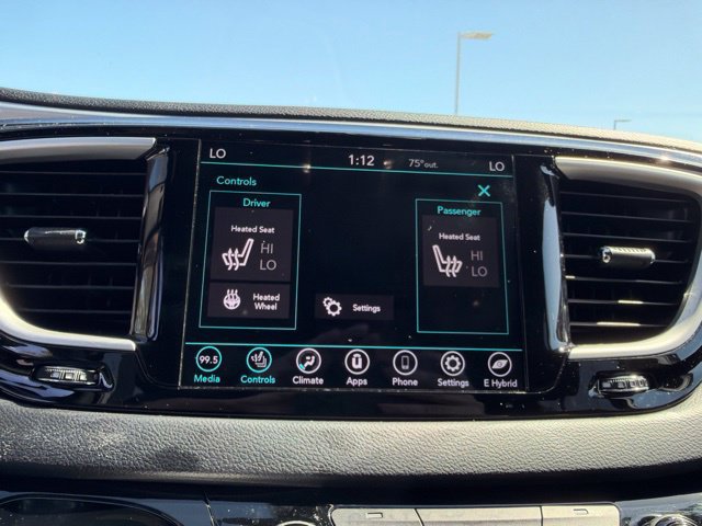 Used 2020 Chrysler Pacifica Touring-L w/ S Appearance Package FWD image 19