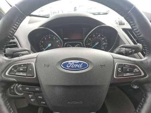 Used 2019 Ford Escape Titanium AWD/4WD image 26