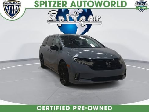 Used 2024 Honda Odyssey Sport image 3