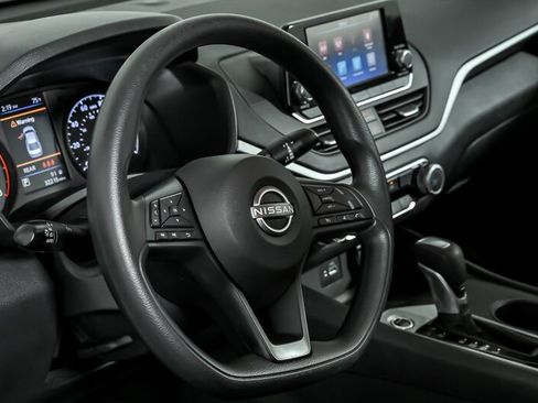 Used 2024 Nissan Altima 2.5 S FWD image 20