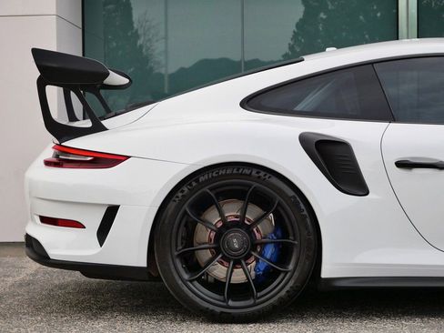 Used 2019 Porsche 911 GT3 RS image 8
