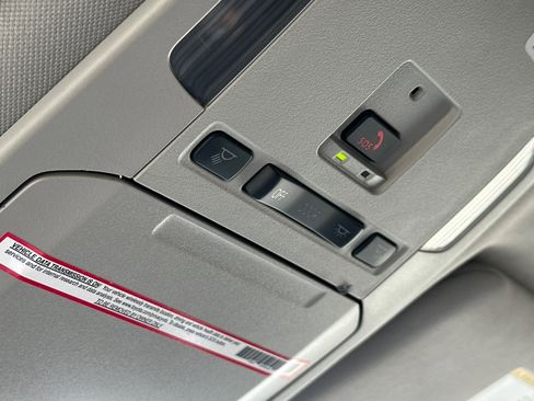 Certified 2024 Toyota Highlander LE image 26