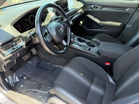 Used 2025 Honda Civic Sport image 12