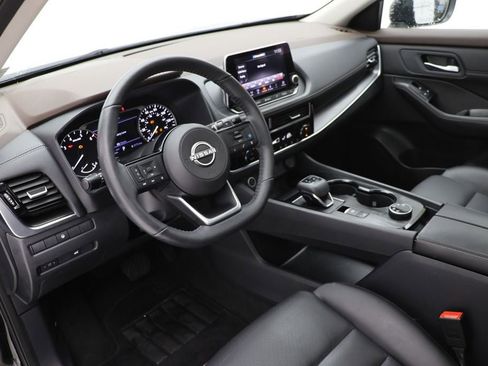 Used 2023 Nissan Rogue SV w/ SV Premium Package image 15