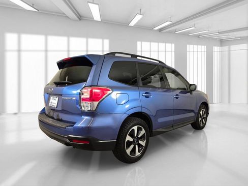 Used 2018 Subaru Forester 2.5i Premium AWD/4WD image 8