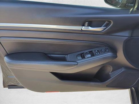 Used 2019 Nissan Altima 2.5 SL AWD/4WD image 7