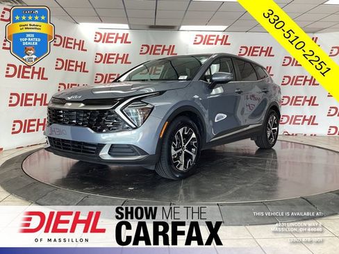 Used 2024 Kia Sportage EX FWD image 3