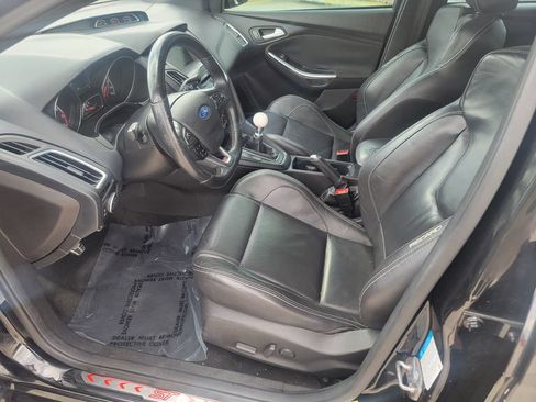 Used 2015 Ford Focus ST w/ Equipment Group 402A FWD image 11