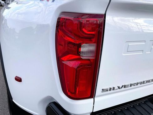 Used 2025 Chevrolet Silverado 3500 W/T w/ WT Convenience Package image 29