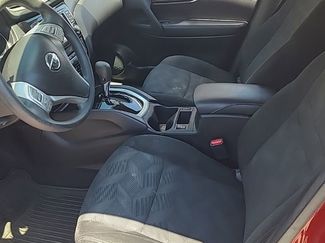 Used 2016 Nissan Rogue SV w/ SV Premium Package FWD video 3