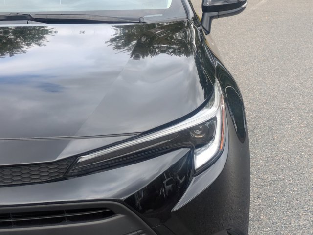 Used 2025 Toyota Corolla XLE FWD image 13