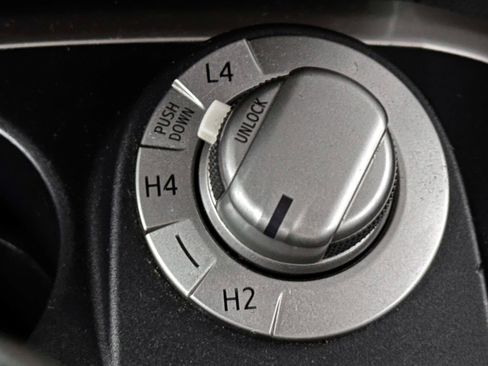 Used 2020 Toyota 4Runner SR5 Premium AWD/4WD image 23
