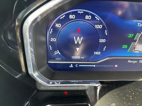 Used 2024 Chevrolet Silverado 1500 LT Trail Boss w/ Convenience Package II image 16