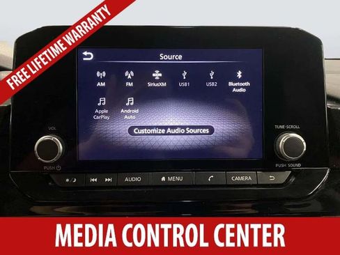 Used 2025 Nissan Pathfinder SV FWD image 12