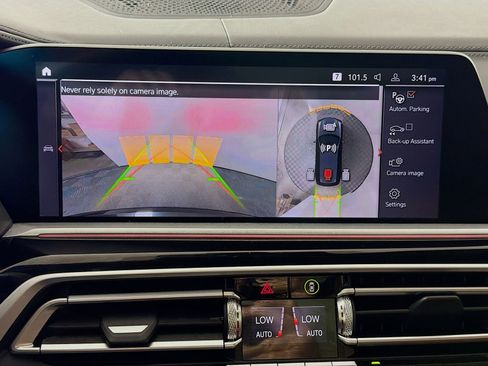 Used 2020 BMW X7 M50i AWD/4WD image 18