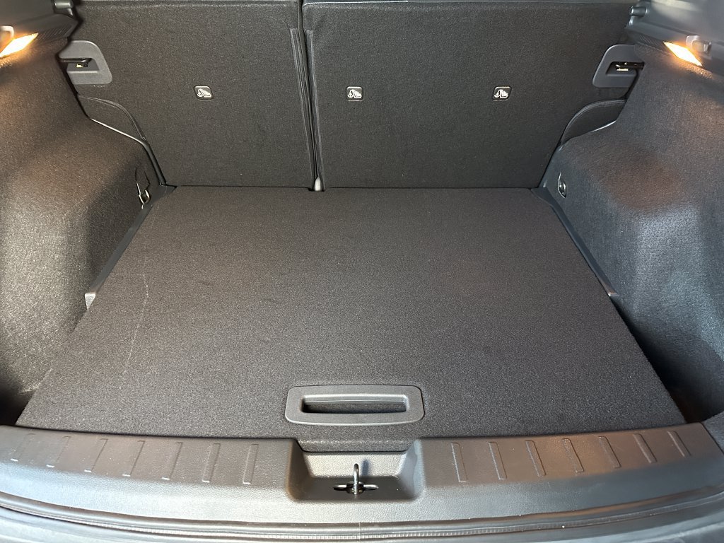 Used 2025 Nissan Kicks SV FWD image 22