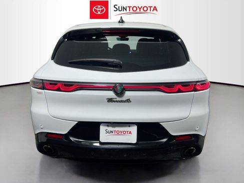Used 2024 Alfa Romeo Tonale Veloce w/ Active Assist Package AWD/4WD image 30