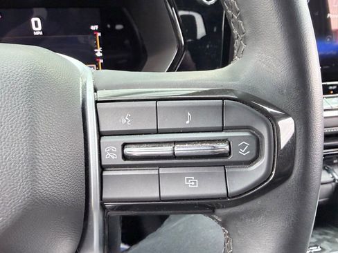 Used 2023 Chevrolet Colorado LT w/ LT Convenience Package II image 14