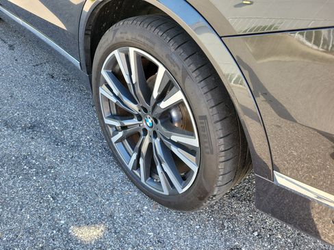 Used 2019 BMW X7 xDrive40i w/ Premium Package AWD/4WD image 26