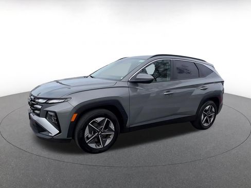 Used 2025 Hyundai Tucson SEL FWD image 8