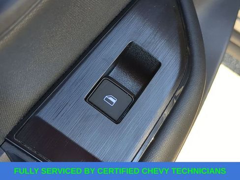 Used 2024 Nissan Rogue S image 36