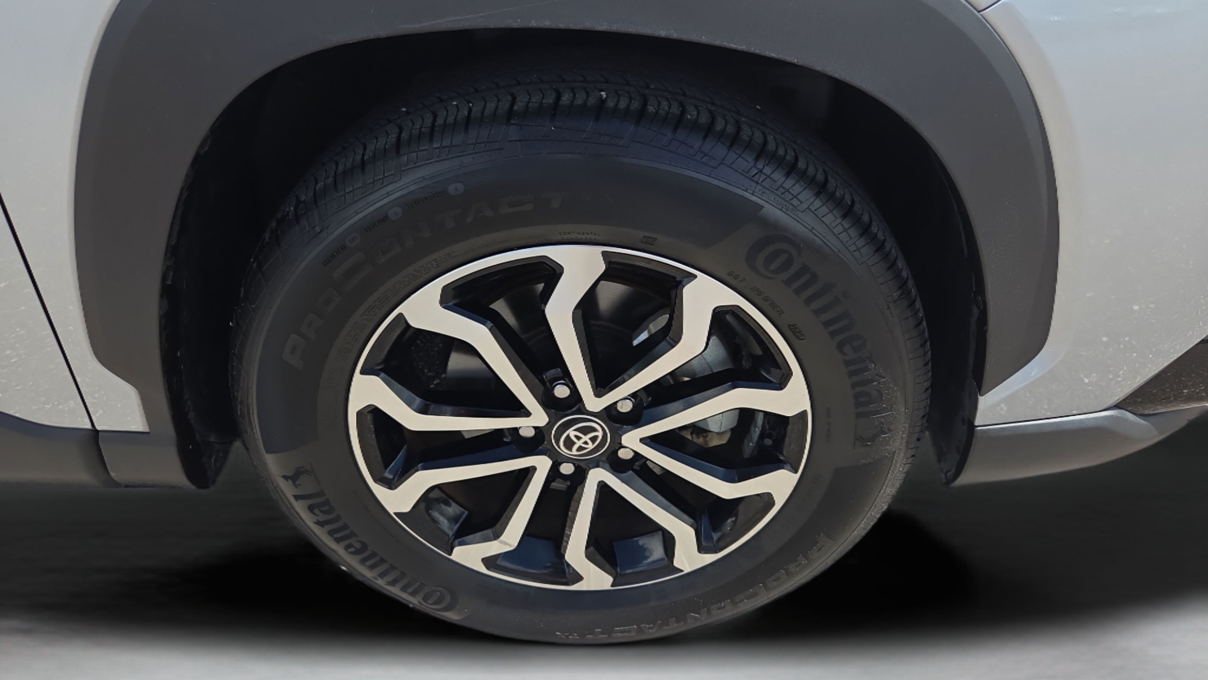 Certified 2023 Toyota Corolla Cross AWD Hybrid image 33