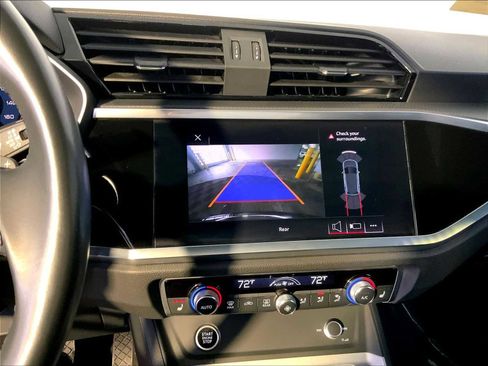 Used 2021 Audi Q3 2.0T Premium image 31