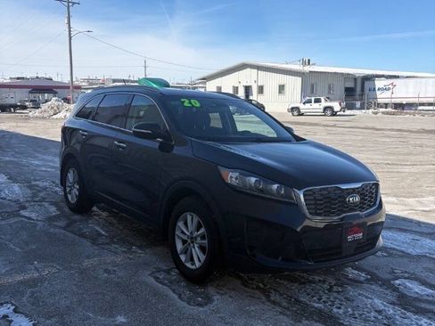 Used 2020 Kia Sorento LX w/ LX I4 Convenience Package FWD image 1
