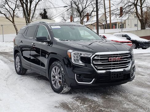 Used 2023 GMC Terrain SLT image 3