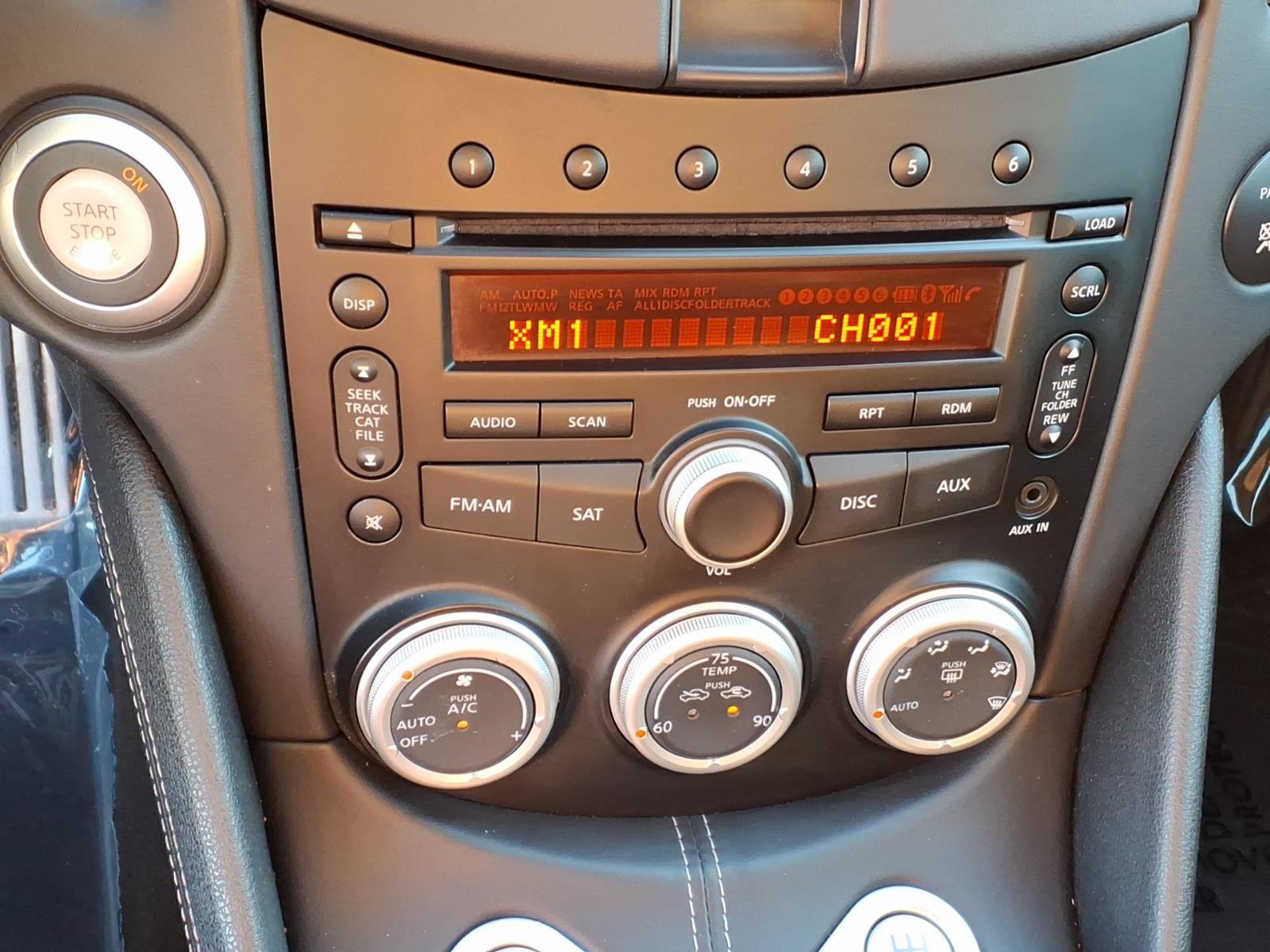 Used 2014 Nissan 370Z Touring w/ Sport Package RWD image 19