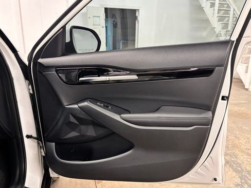 Used 2025 Kia Seltos S FWD image 22