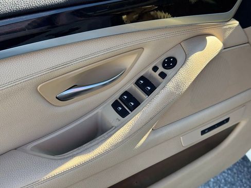 Used 2015 BMW 528i Sedan image 20