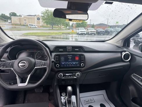 Used 2024 Nissan Versa SR FWD image 23