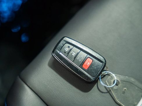 Used 2019 Toyota RAV4 XSE w/ Carpet Mat Package AWD/4WD image 48