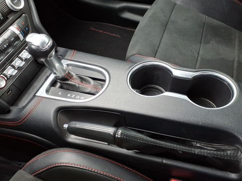 Used 2020 Ford Mustang GT Premium image 15