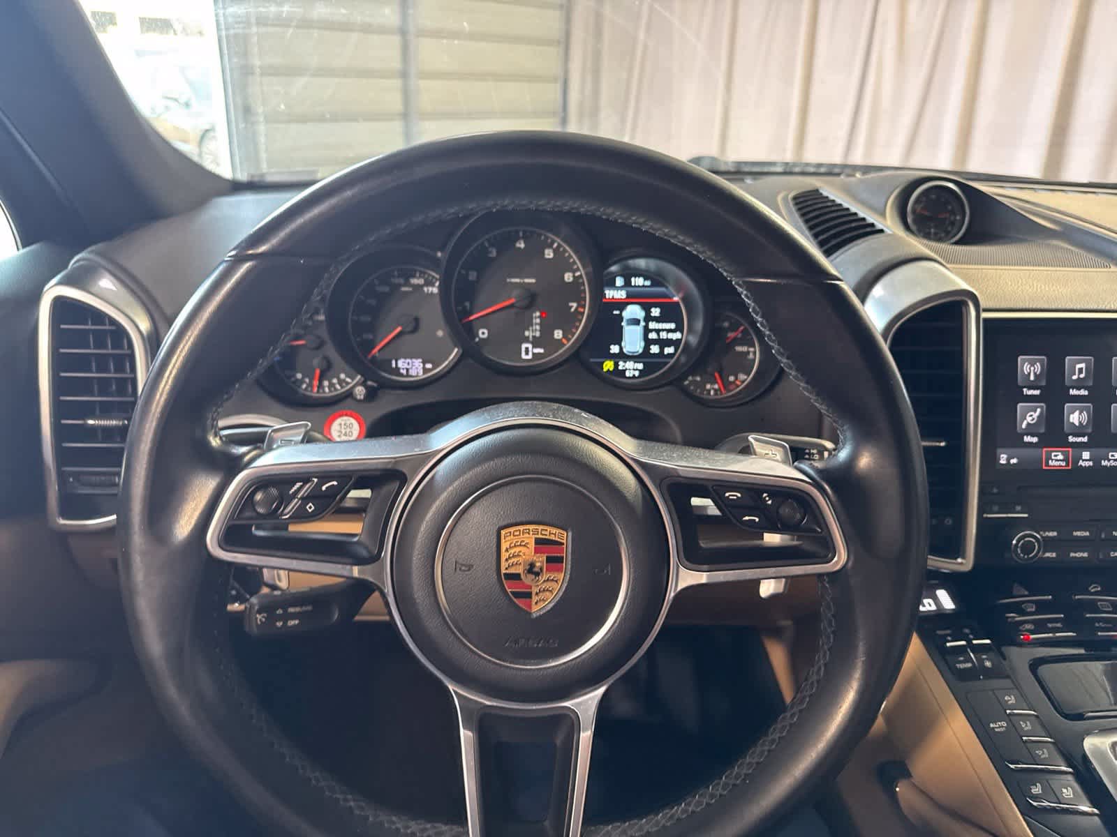 Used 2018 Porsche Cayenne AWD/4WD image 21