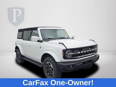 Used 2024 Ford Bronco Outer Banks AWD/4WD image 2