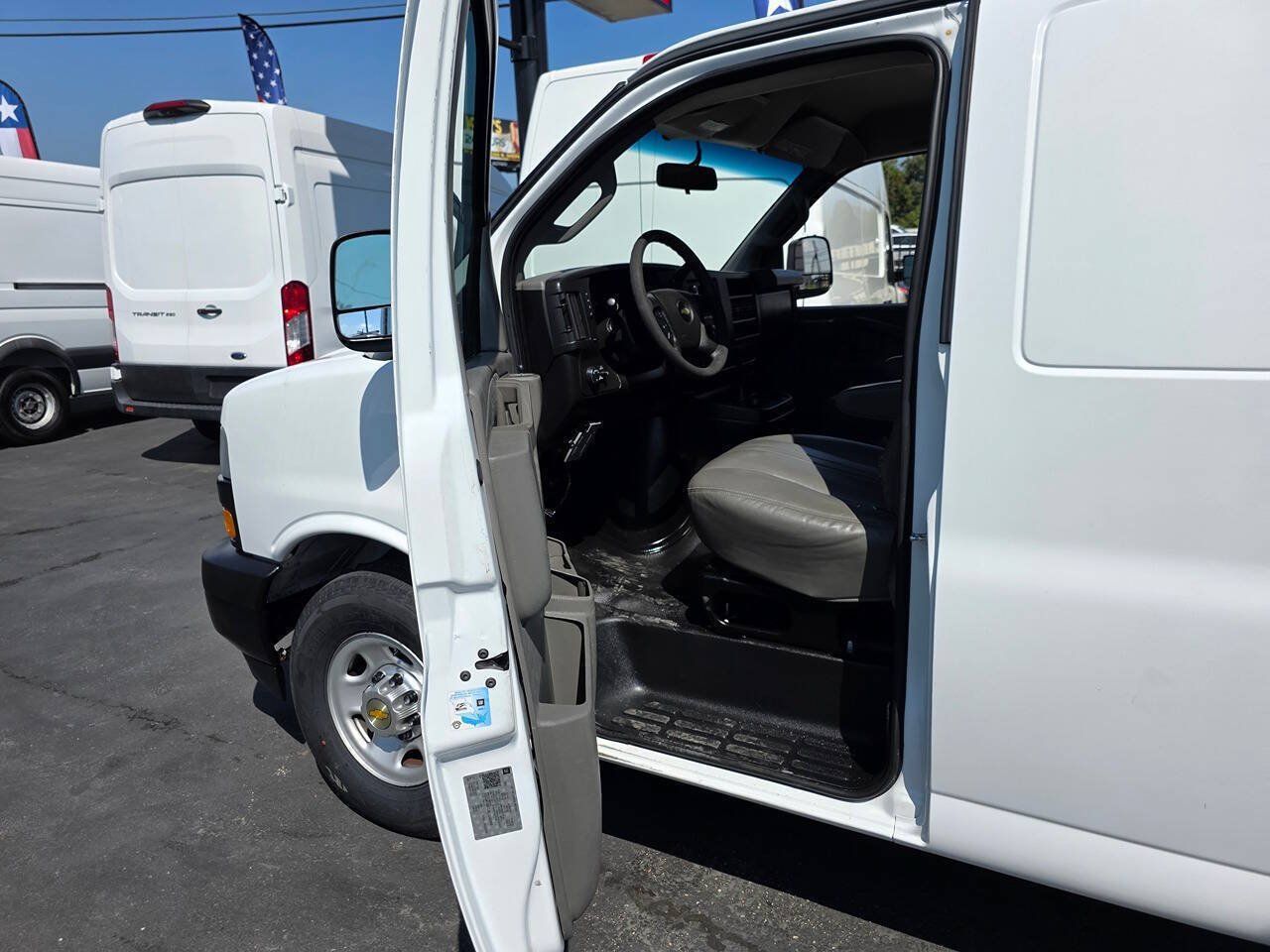 Used 2020 Chevrolet Express 2500 Extended w/ Driver Convenience Package RWD image 15