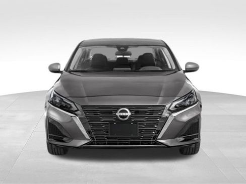 Used 2024 Nissan Altima 2.5 SV FWD image 35