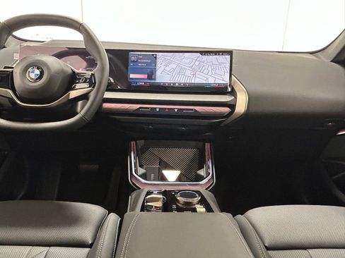 Used 2025 BMW X3 xDrive30i w/ Premium Package image 9