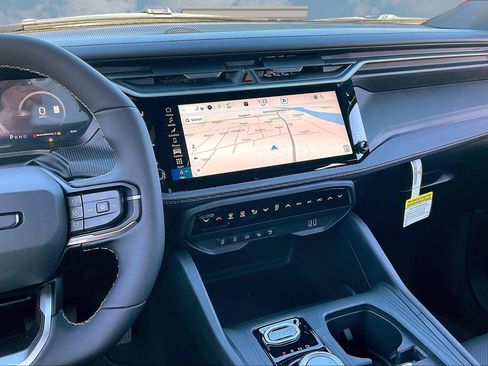 New 2026 Jeep Cherokee Overland w/ Advanced Pro Tech Group AWD/4WD image 7