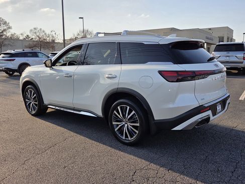 Used 2023 INFINITI QX60 Sensory w/ Vision Package image 8