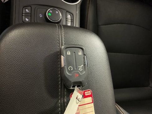 Used 2019 GMC Terrain SLT w/ Preferred Package AWD/4WD image 38