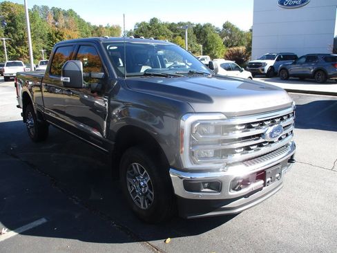 Used 2023 Ford F350 Lariat w/ Lariat Ultimate Package image 2