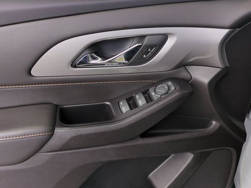 Used 2020 Chevrolet Traverse LS AWD/4WD image 10